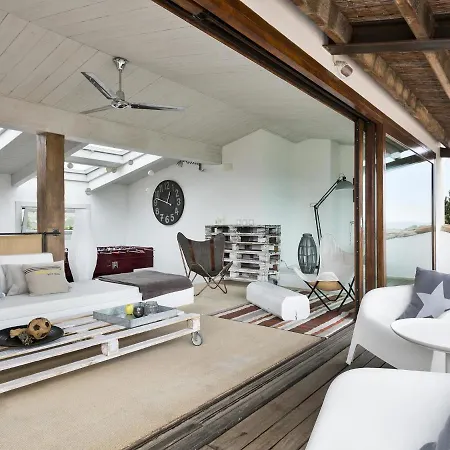 Belvilla By Oyo Pink House