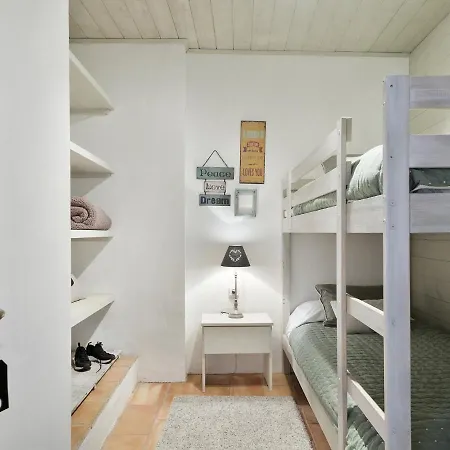 Belvilla By Oyo Pink House